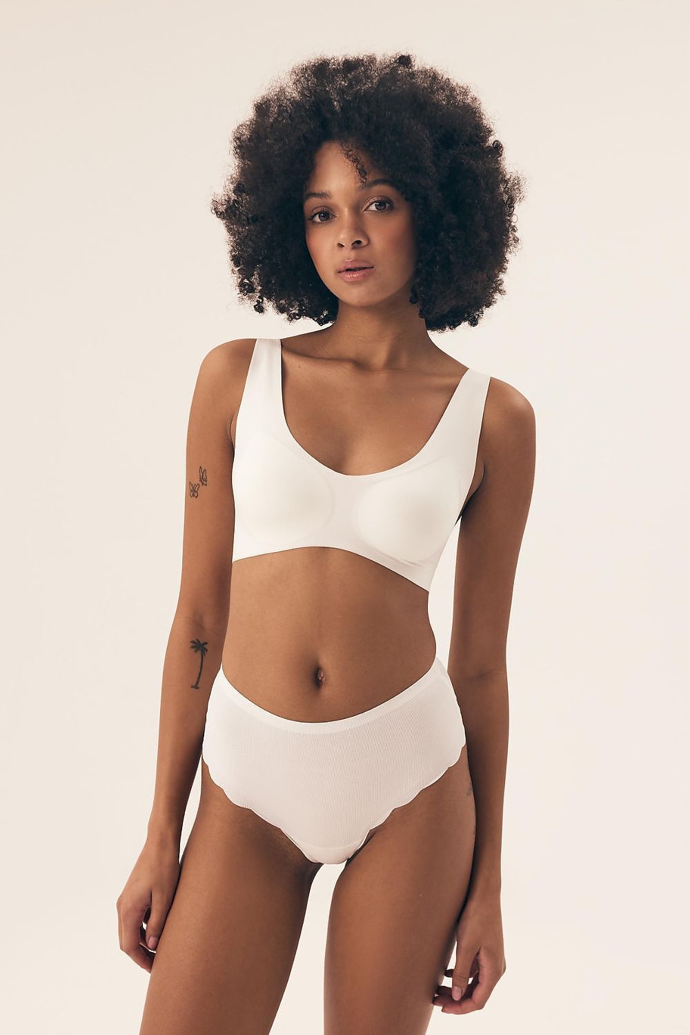  Merevitős melltartó model 211997 Henderson 