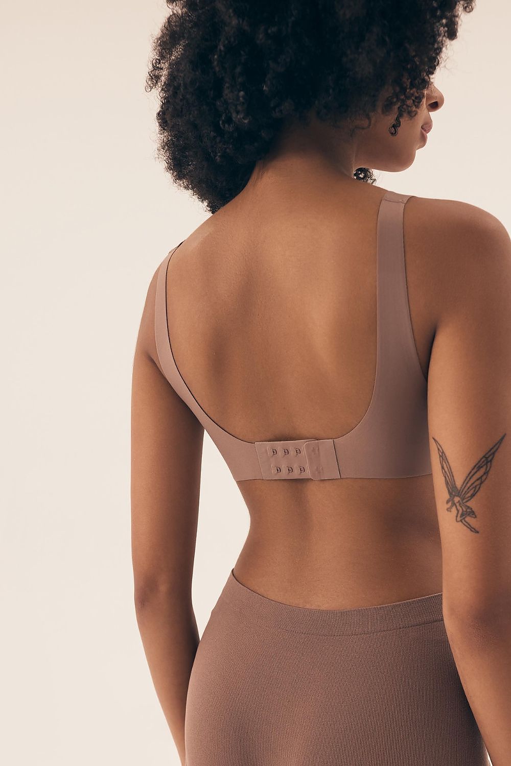  Merevitős melltartó model 211999 Henderson 